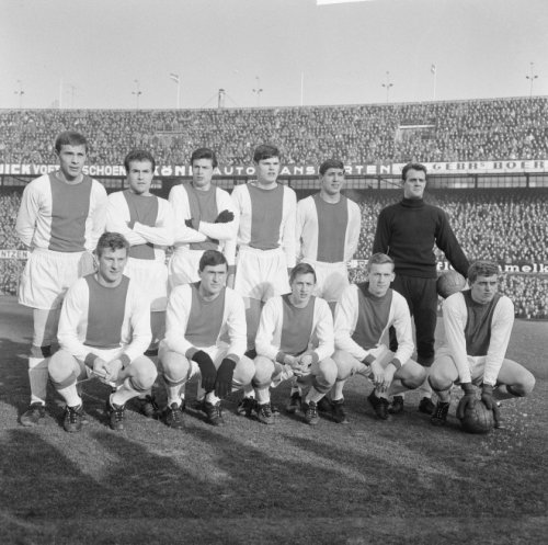 Foto van Feijenoord - Ajax 1 - 1 (9-1-1966)