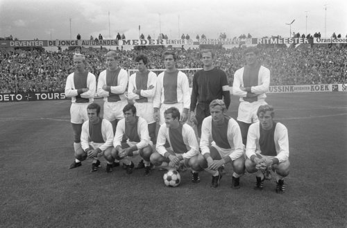 Foto van Go Ahead - Ajax 2 - 1 (18-8-1968)